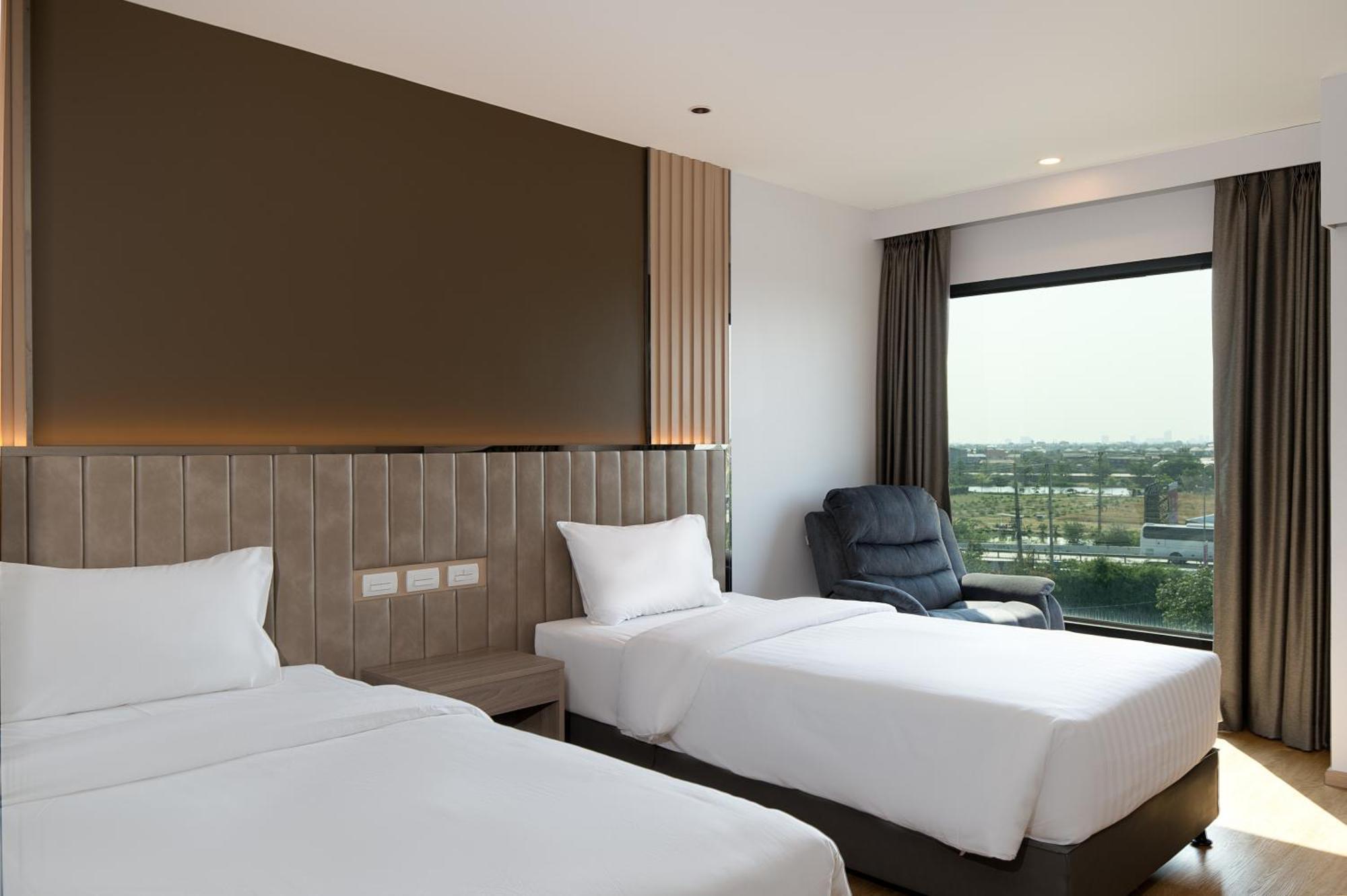 Crystal Srivaree Suvarnabhumi Hotel Ban Khlong Bang Krathiam Habitación foto